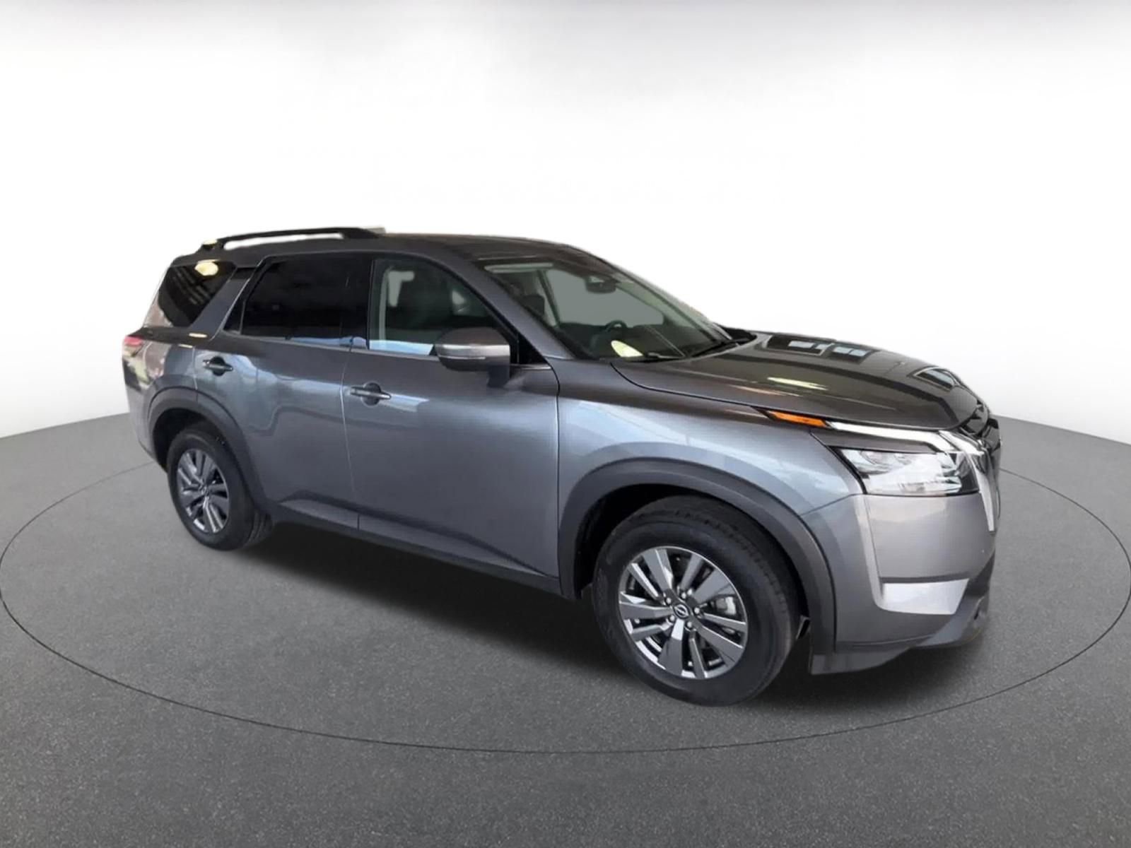 Thumbnail: 2025 Nissan Pathfinder - 2