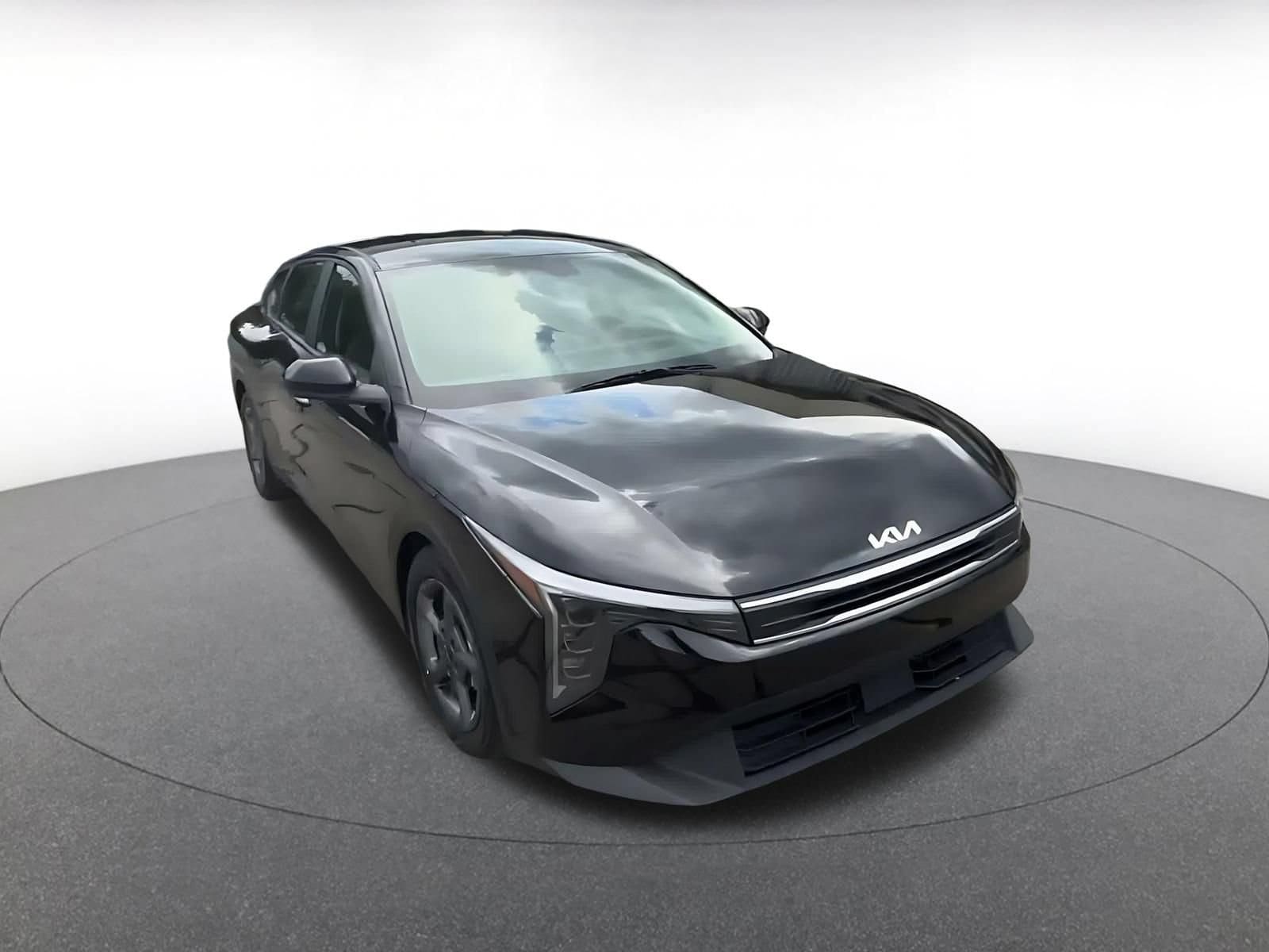 Thumbnail: 2025 Kia K4 - 3