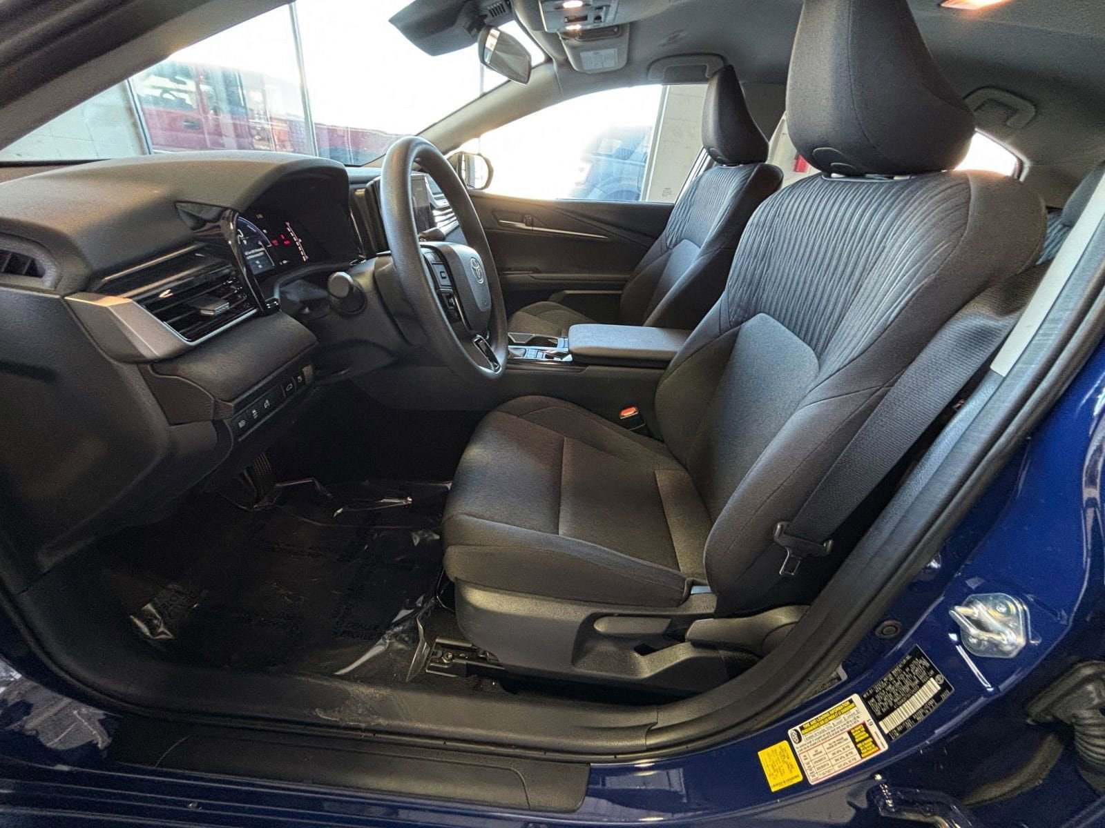 Thumbnail: 2025 Toyota Camry - 31