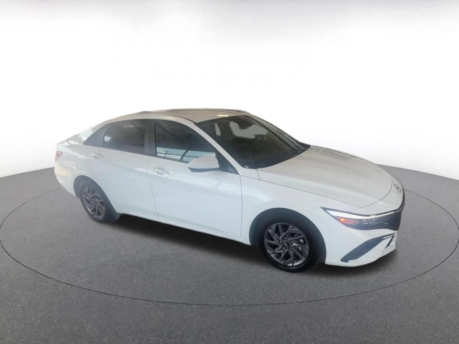 Thumbnail: 2026 Hyundai Elantra - 2