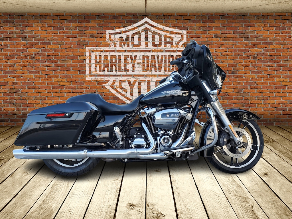 Certified 2018 Harley Davidson Flhx
