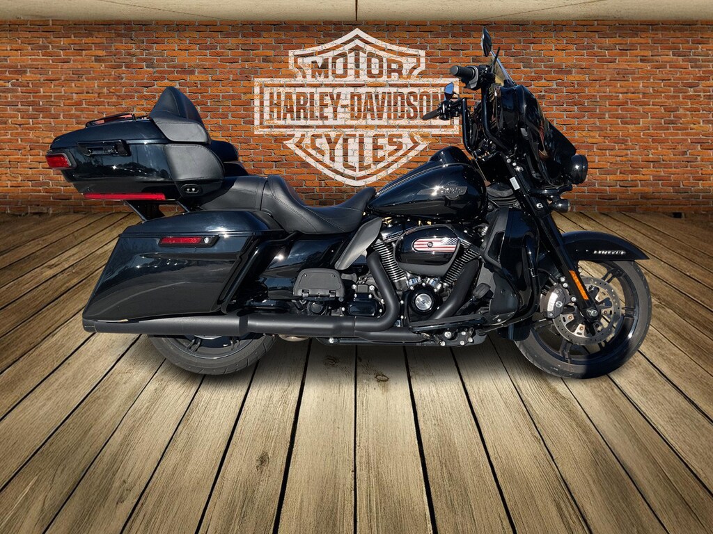 Used 2023 Harley-Davidson Flhtk