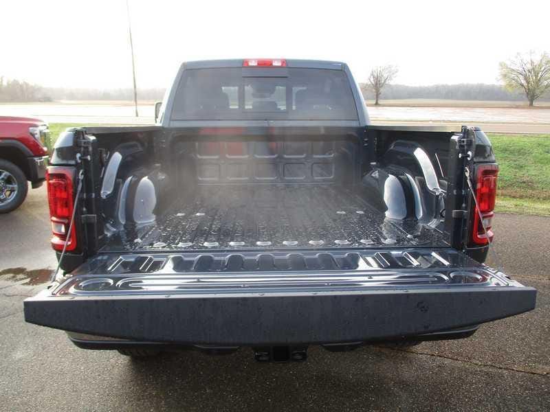 2026 RAM 2500 Tradesman - Photo 9