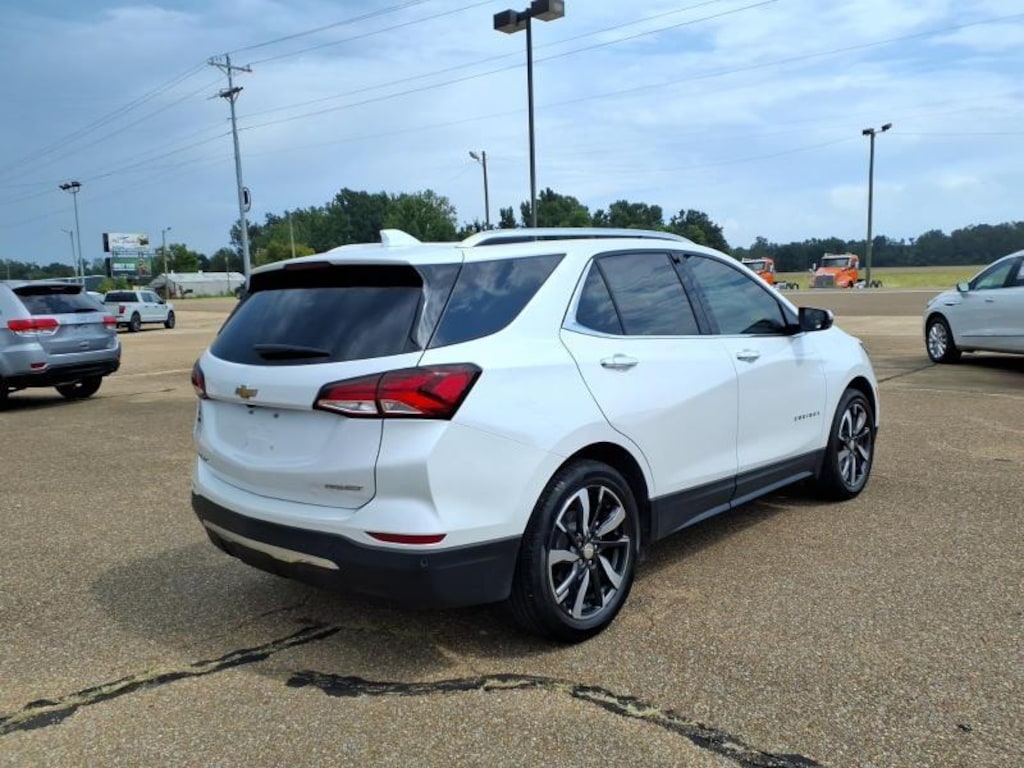 Used 2023 Chevrolet Equinox Premier SUV