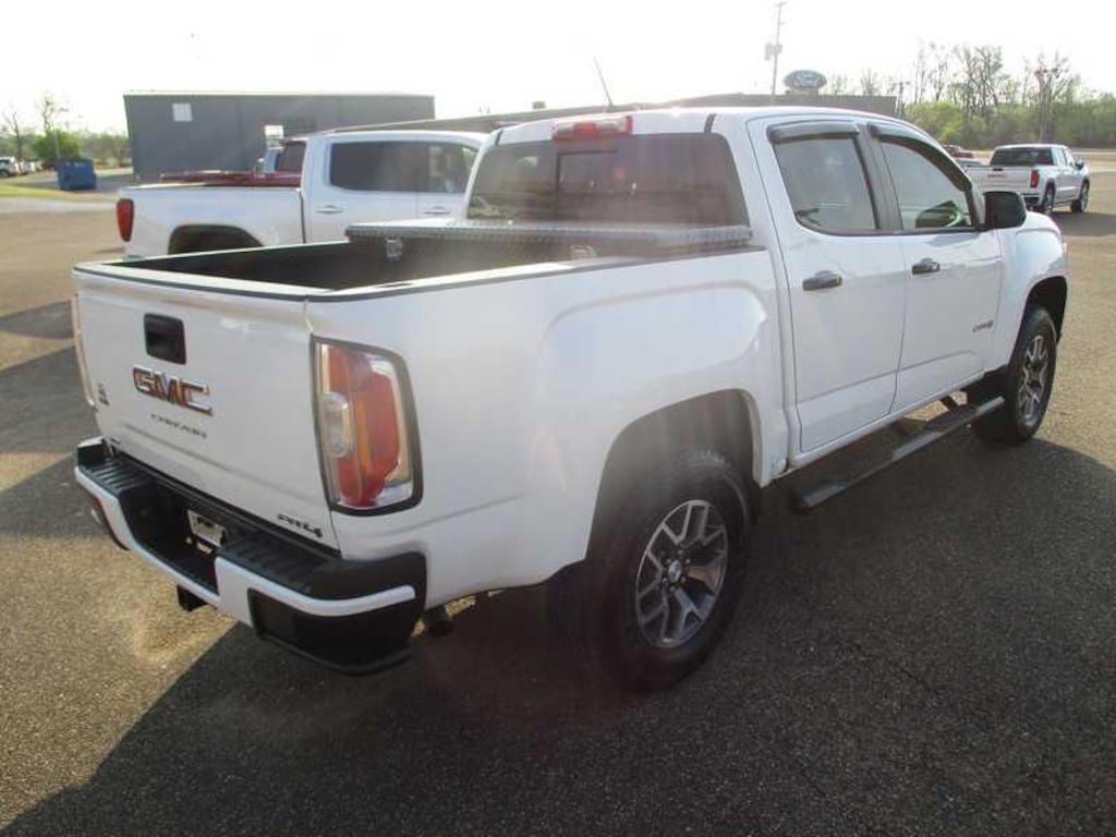 Used 2022 GMC Canyon AT4 Crew Cab w/Cloth 4WD Truck Crew Cab