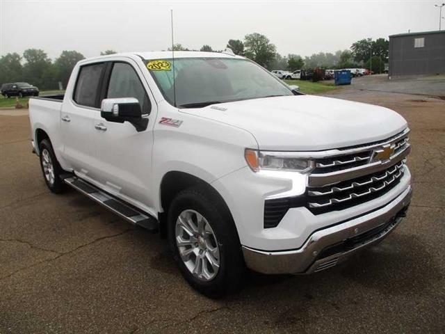 2023 Chevrolet Silverado 1500 LTZ Crew Cab 4WD Truck Crew Cab
