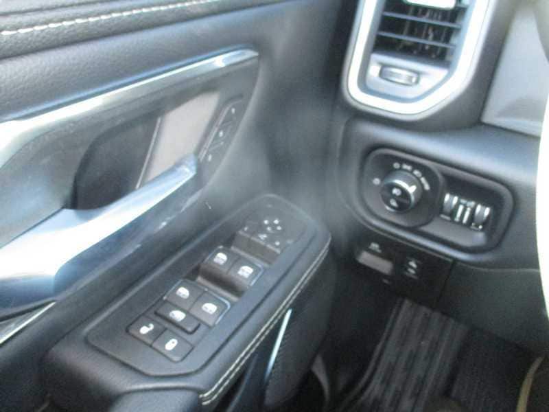 2026 RAM 1500 Laramie - Photo 17