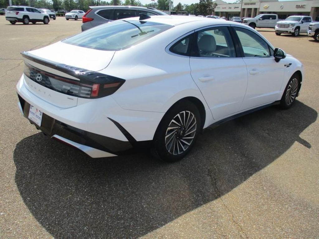 Used 2025 Hyundai Sonata Hybrid SEL Sedan