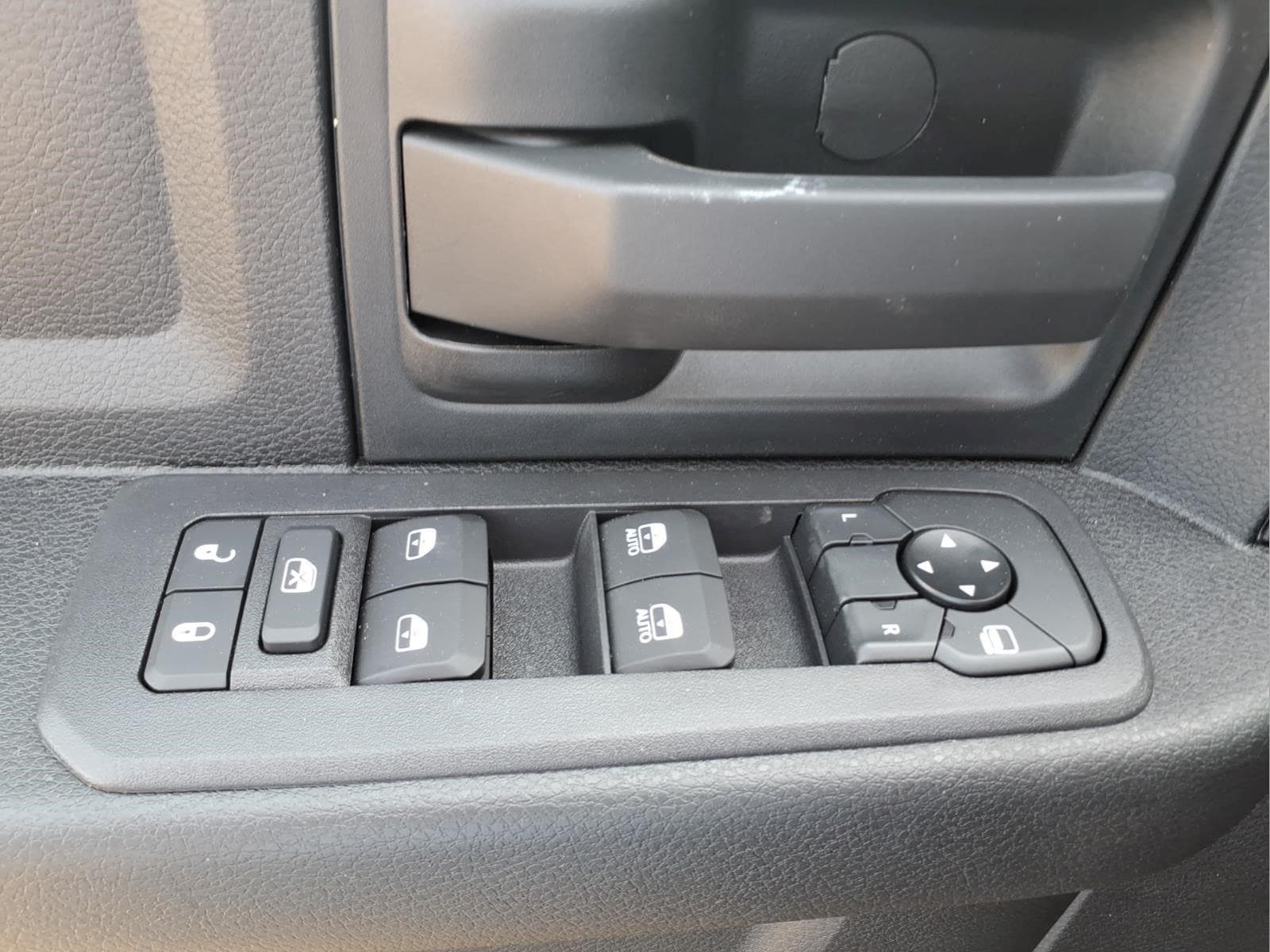 2026 RAM 2500 Tradesman - Photo 15