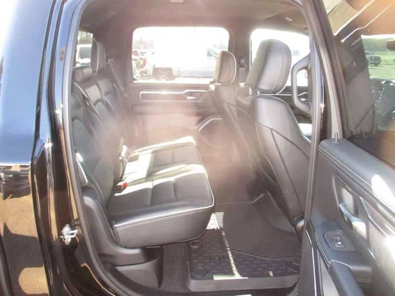 2026 RAM 1500 Laramie - Photo 19