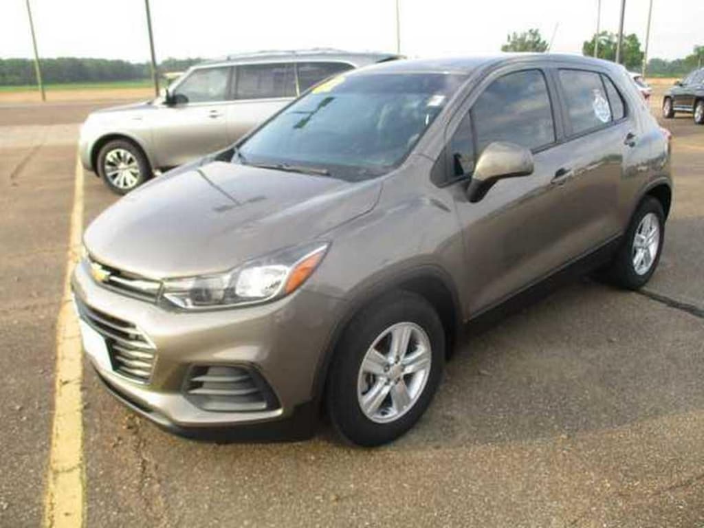 Used 2022 Chevrolet Trax LS FWD SUV