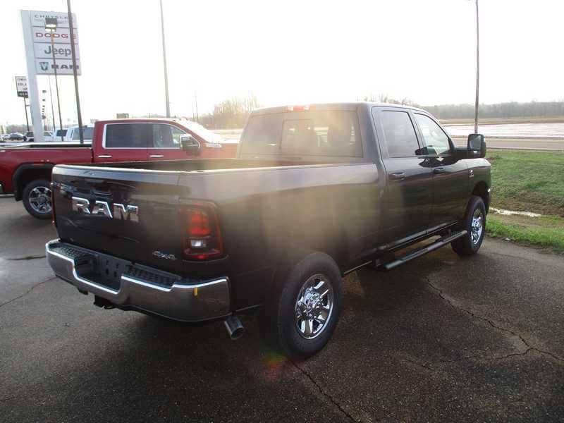 2026 RAM 2500 Tradesman - Photo 4