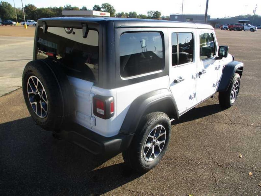 New 2026 Jeep Wrangler Sport Sport Utility