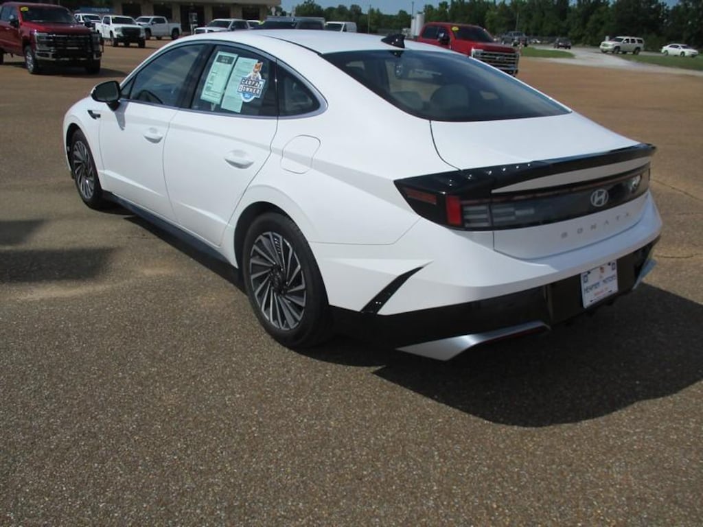 Used 2025 Hyundai Sonata Hybrid SEL Sedan