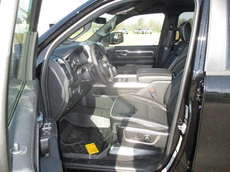 2026 RAM 1500 Laramie - Photo 12