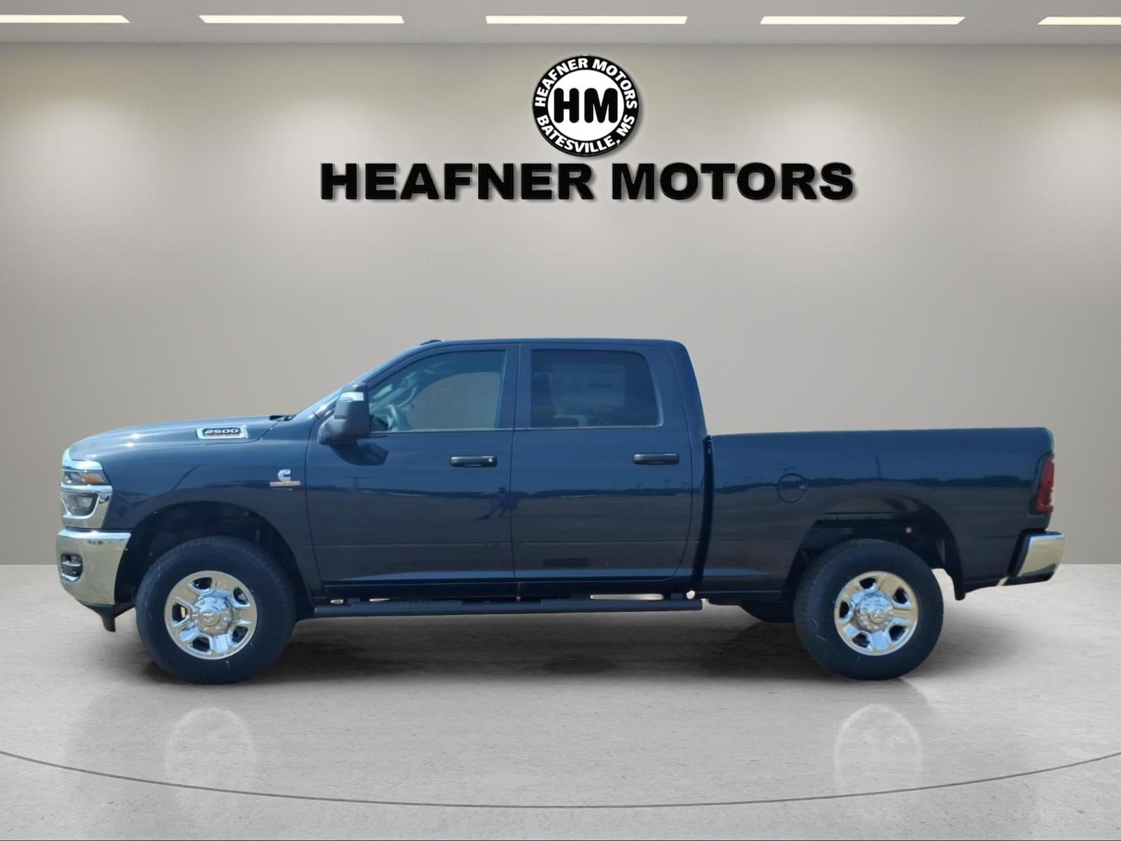 2026 RAM 2500 Tradesman - Photo 6