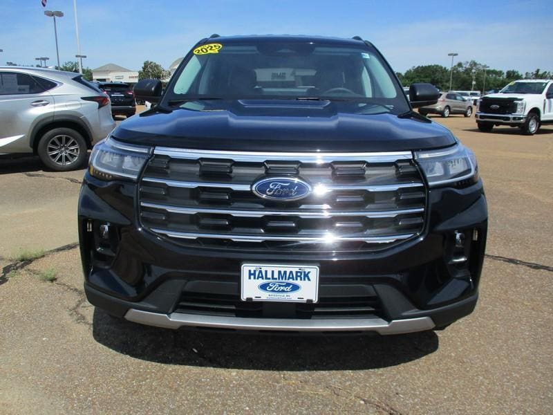 View vehicle photo 7