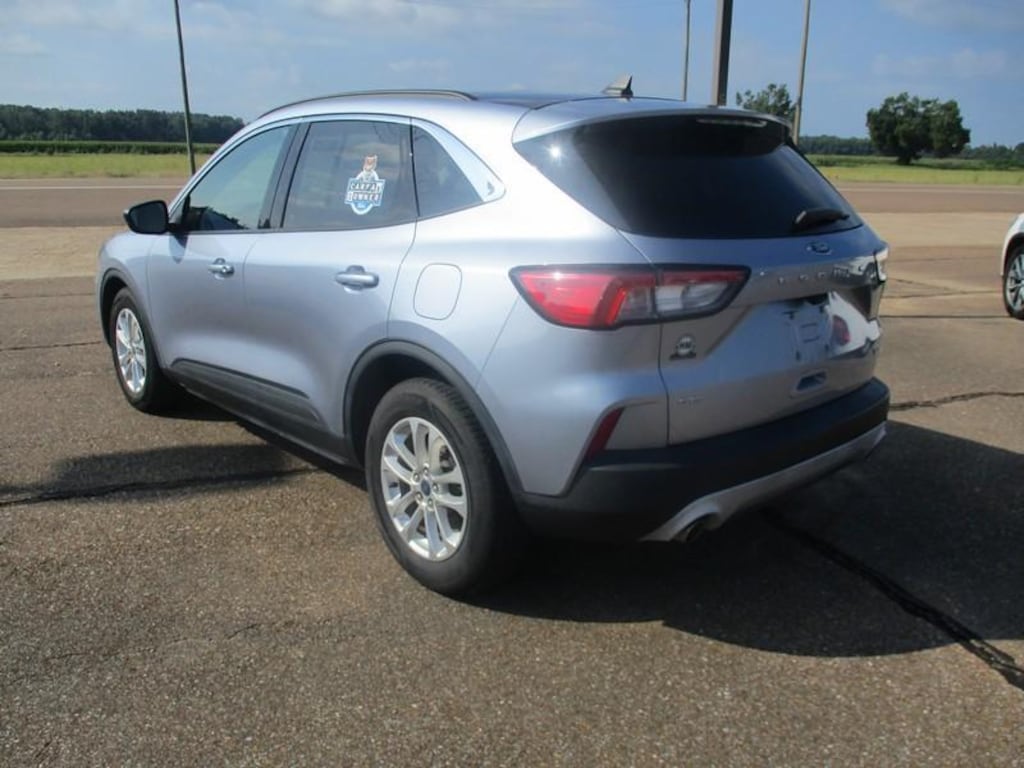 Used 2022 Ford Escape Hybrid SE SUV