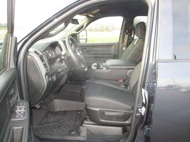 2026 RAM 2500 Tradesman - Photo 12