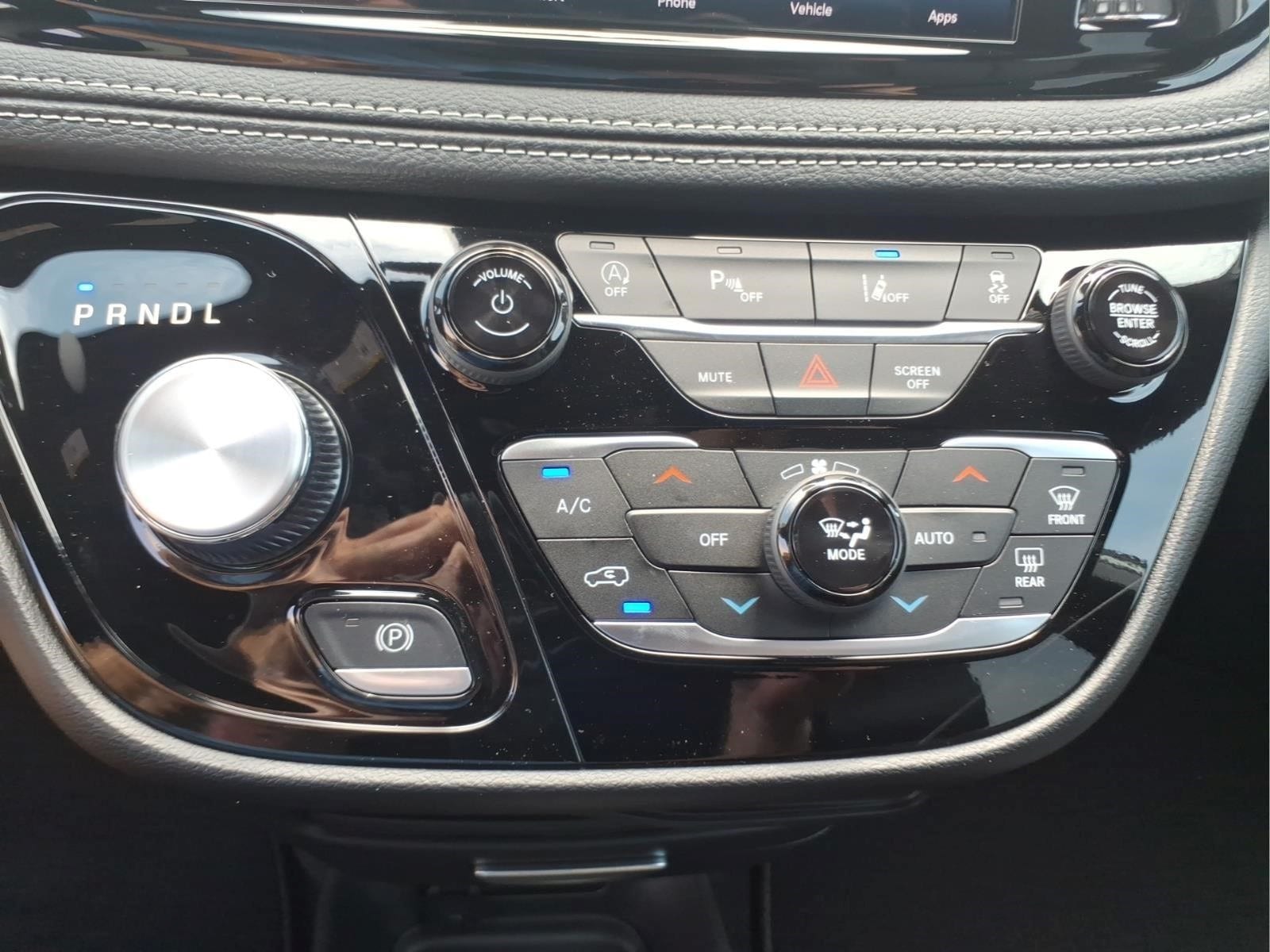 2027 Chrysler Pacifica Select - Photo 23
