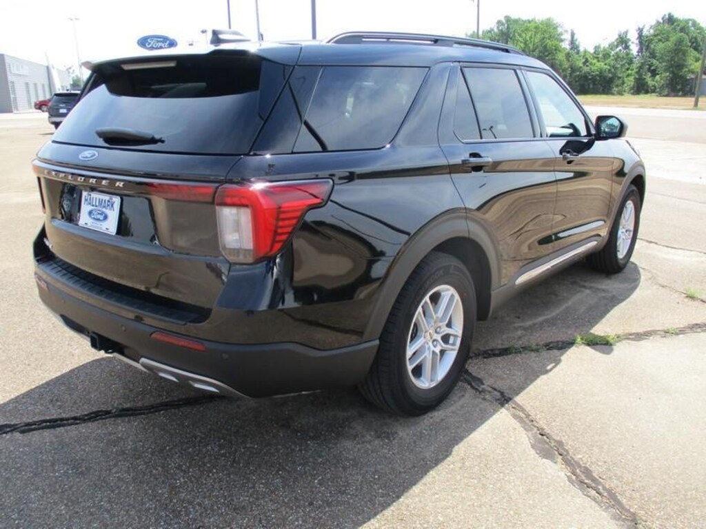 Used 2025 Ford Explorer Active SUV