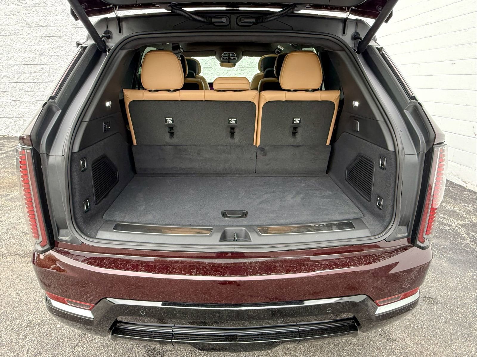 2025 Cadillac Escalade IQ Sport 2 - Photo 37