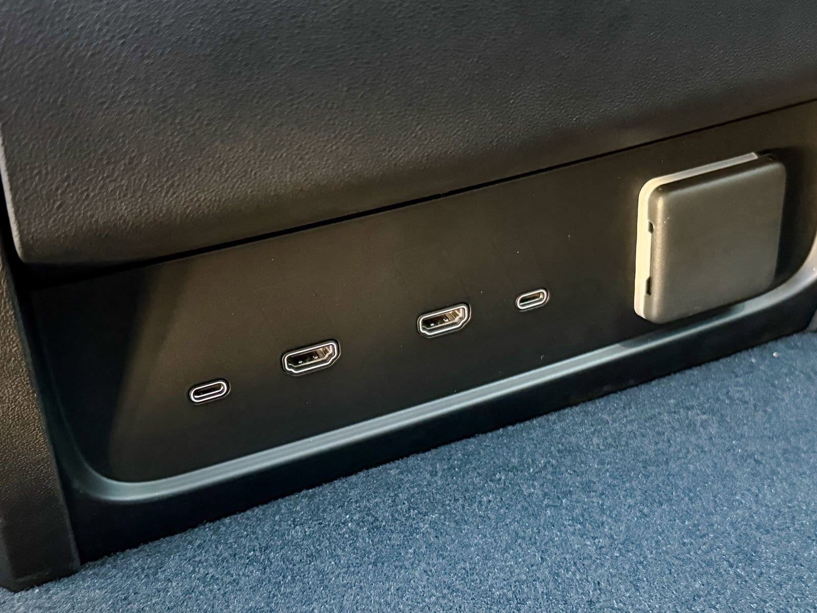 2025 Cadillac Escalade IQ Sport 1 - Photo 35