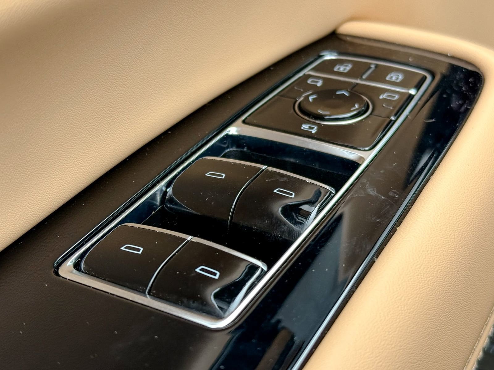 2025 Cadillac Escalade IQ Sport 2 - Photo 17