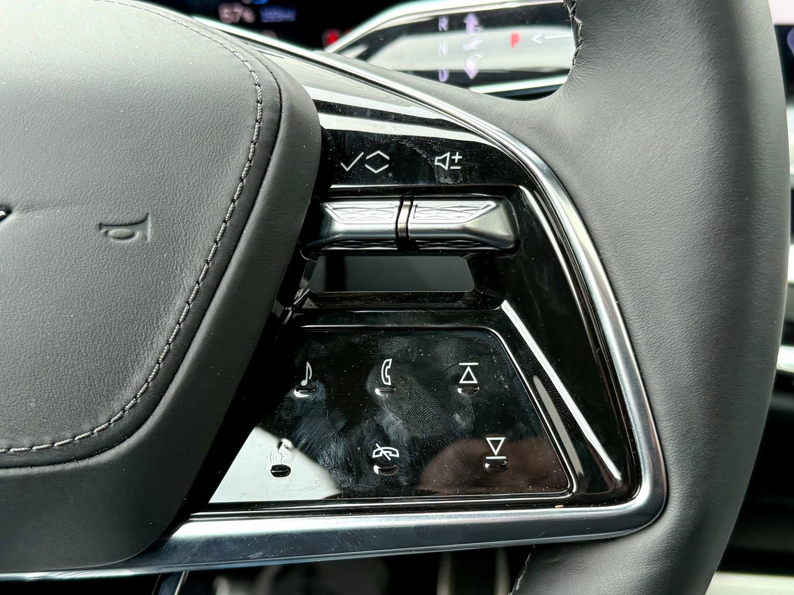 2026 Cadillac LYRIQ V - Photo 27