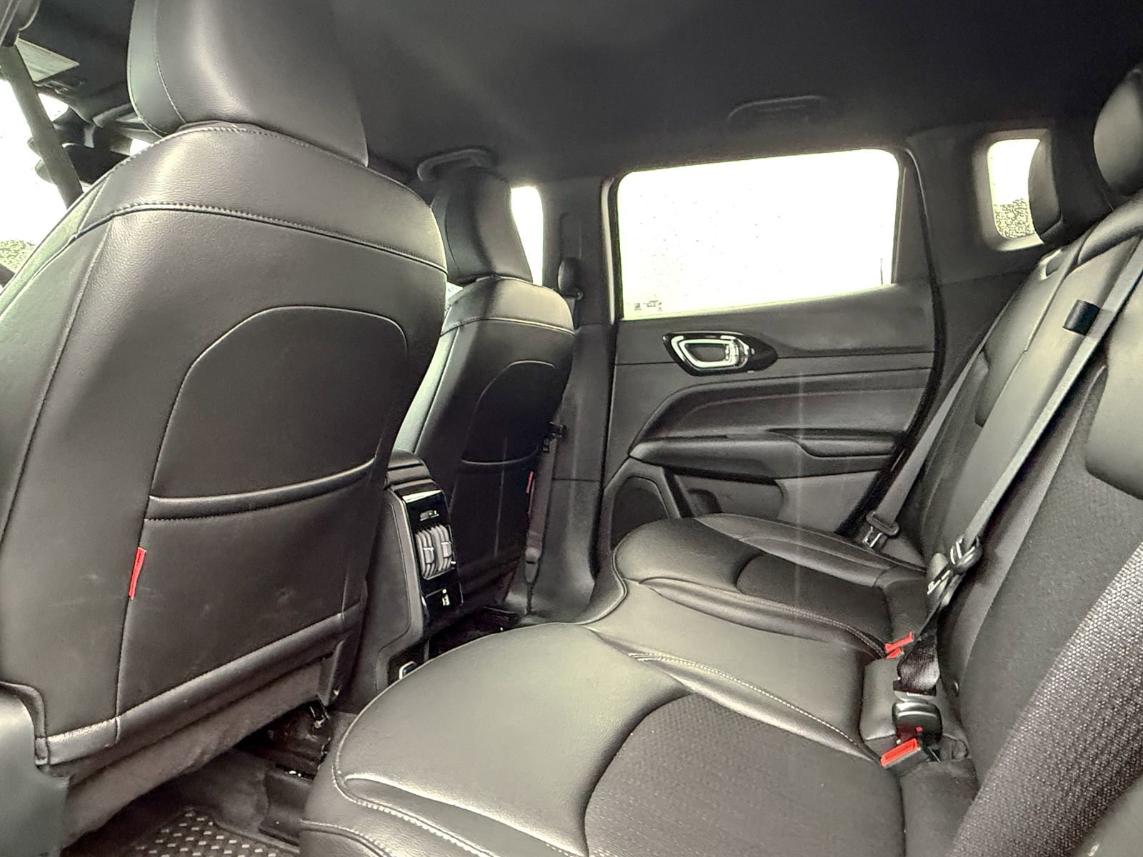 2024 Jeep Compass Trailhawk photo 4