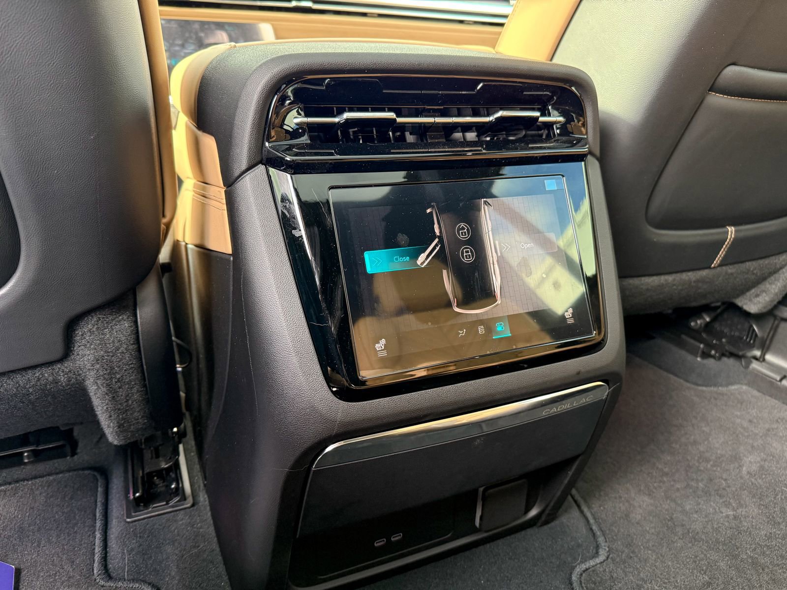 2025 Cadillac Escalade IQ Sport 2 - Photo 30