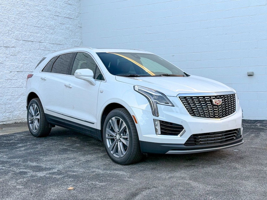 New 2025 CADILLAC XT5 Premium Luxury SUV