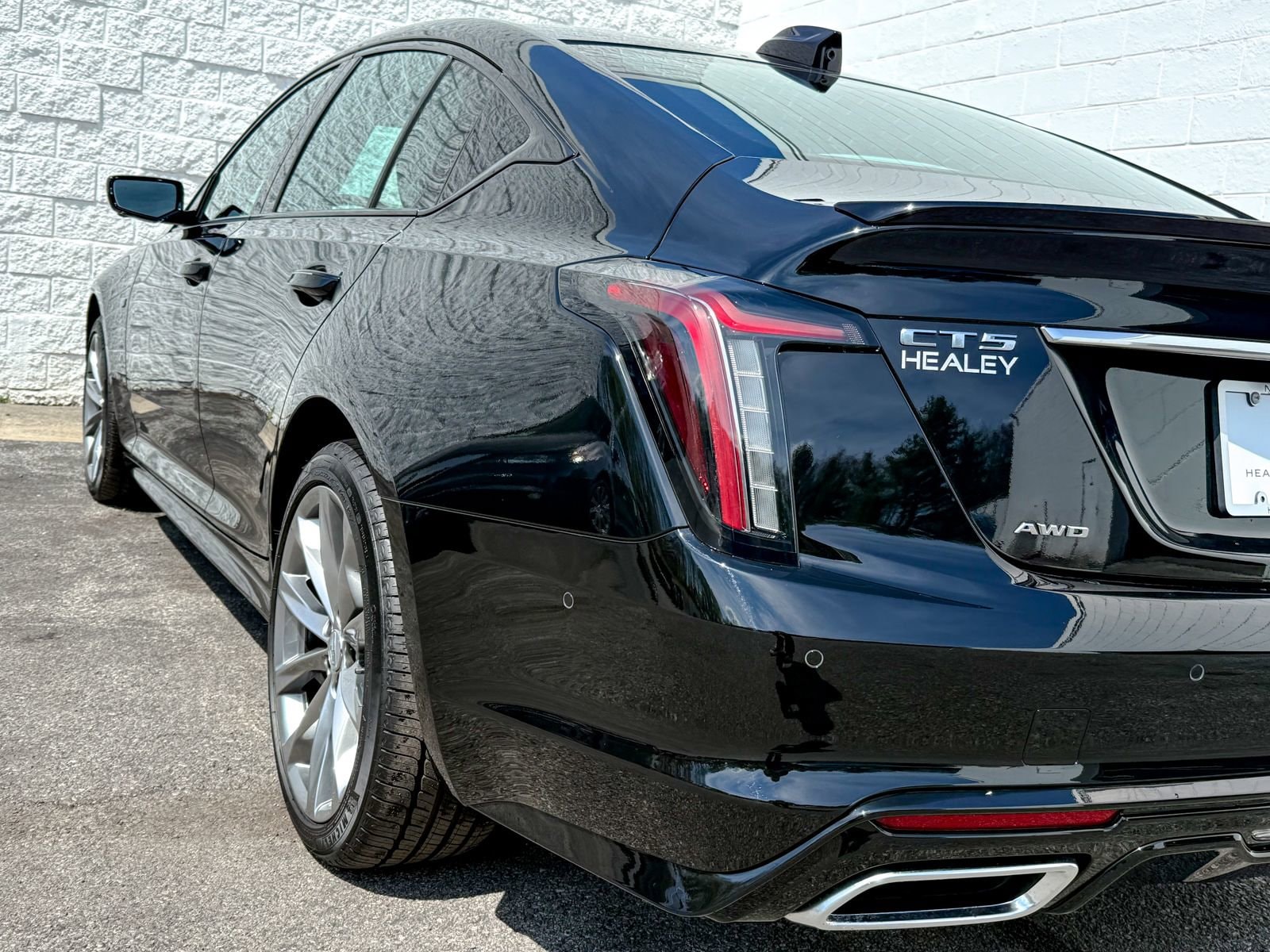 2025 Cadillac CT5 Sport - Photo 9