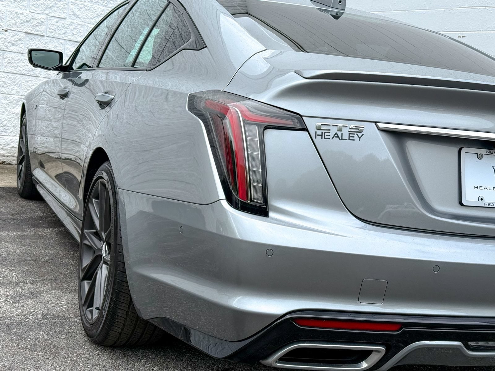 2025 Cadillac CT5 Sport - Photo 9