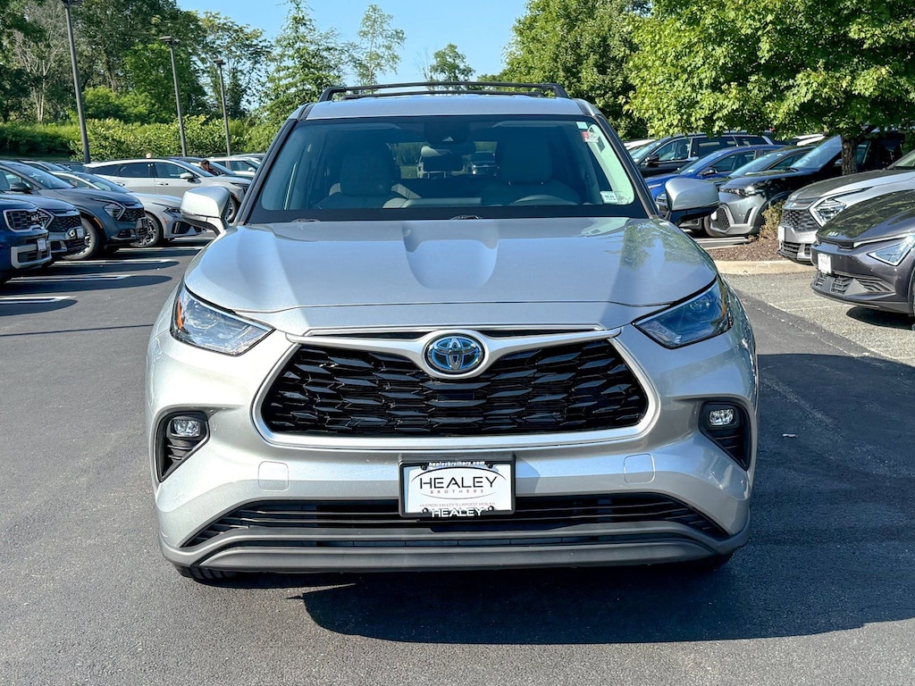 Used 2022 Toyota Highlander Hybrid LE
