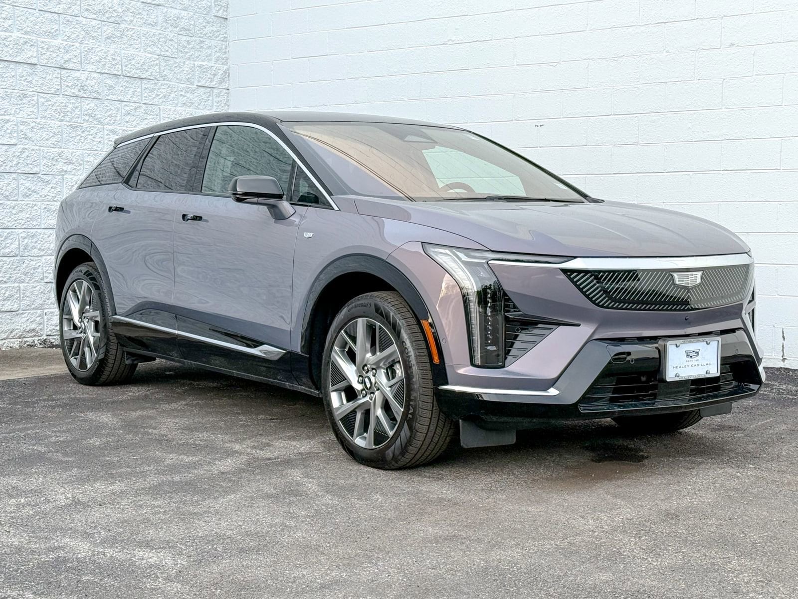 2026 Cadillac OPTIQ Luxury's photo