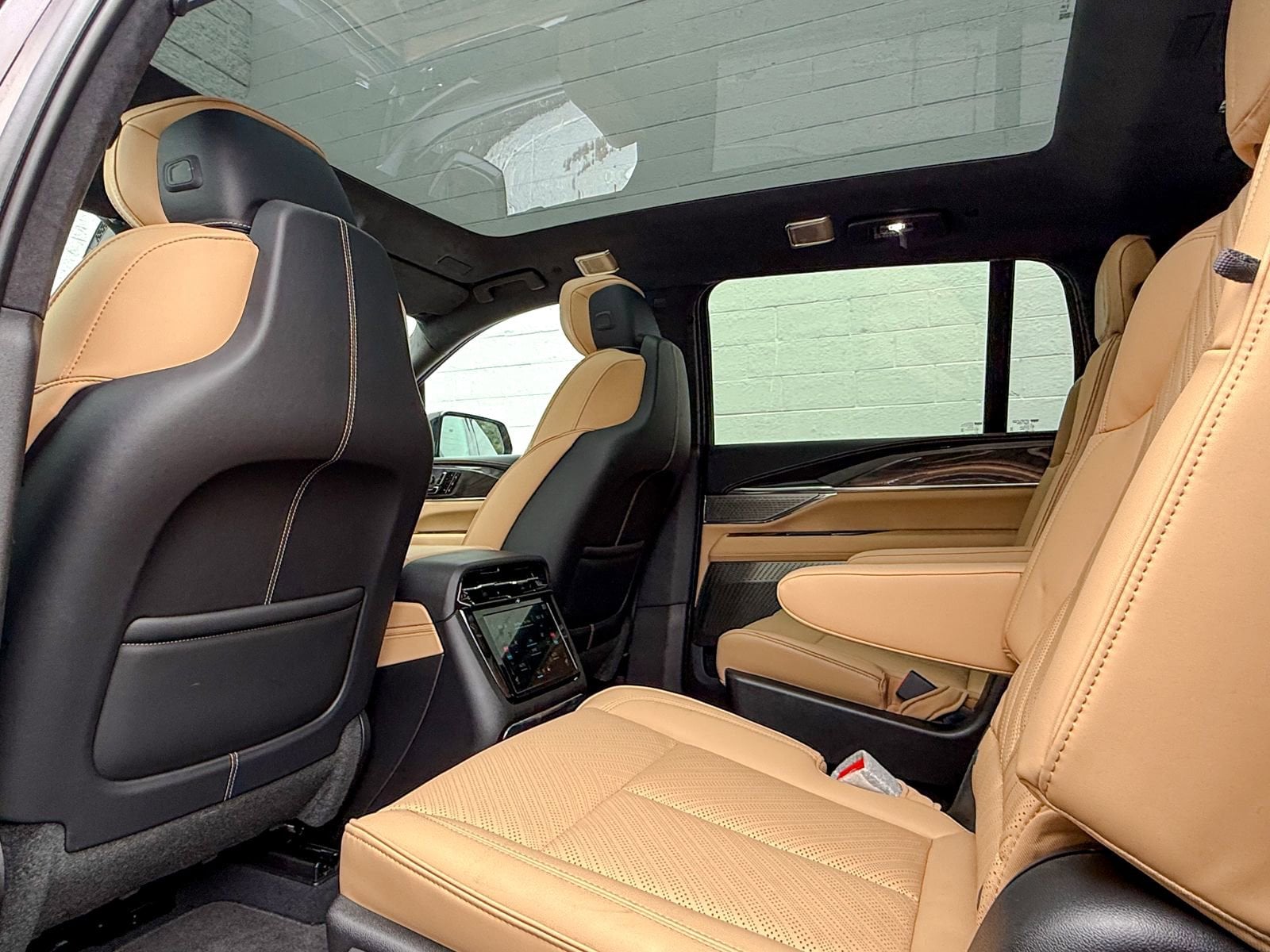 2025 Cadillac Escalade IQ Sport 2 - Photo 35