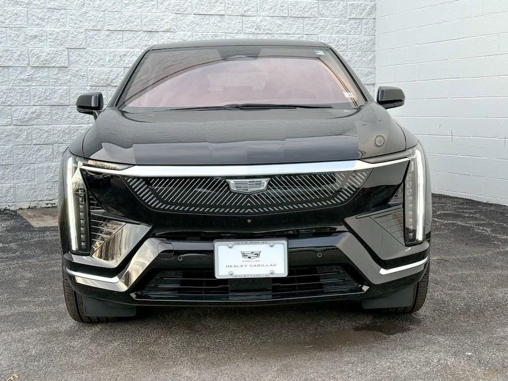 New 2026 CADILLAC OPTIQ Premium Luxury SUV