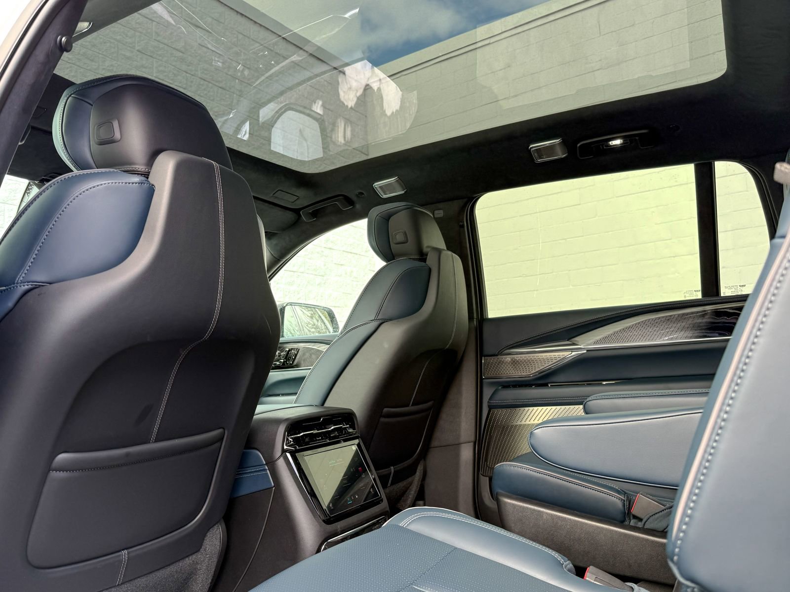2025 Cadillac Escalade IQ Sport 2 - Photo 34