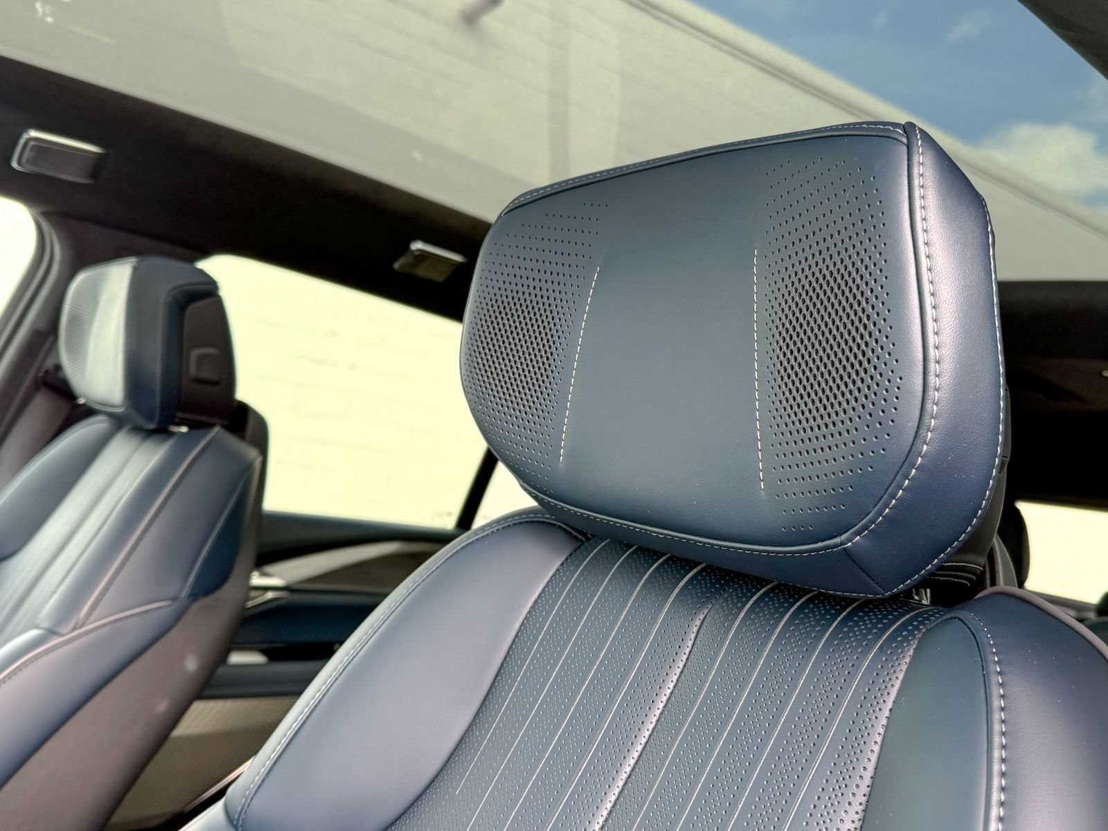 2025 Cadillac Escalade IQ Sport 2 - Photo 16