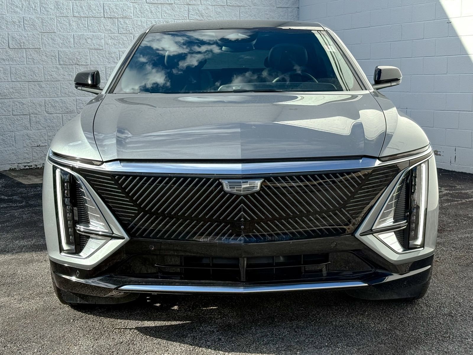 Used 2024 Cadillac LYRIQ Luxury 1 with VIN 1GYKPPRK4RZ102860 for sale in Newburgh, NY