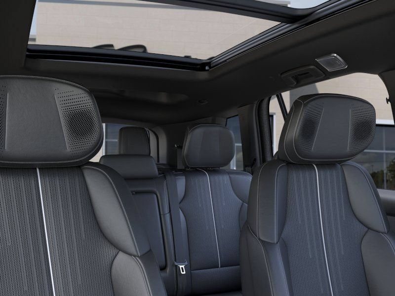 2027 Cadillac VISTIQ Luxury - Photo 24