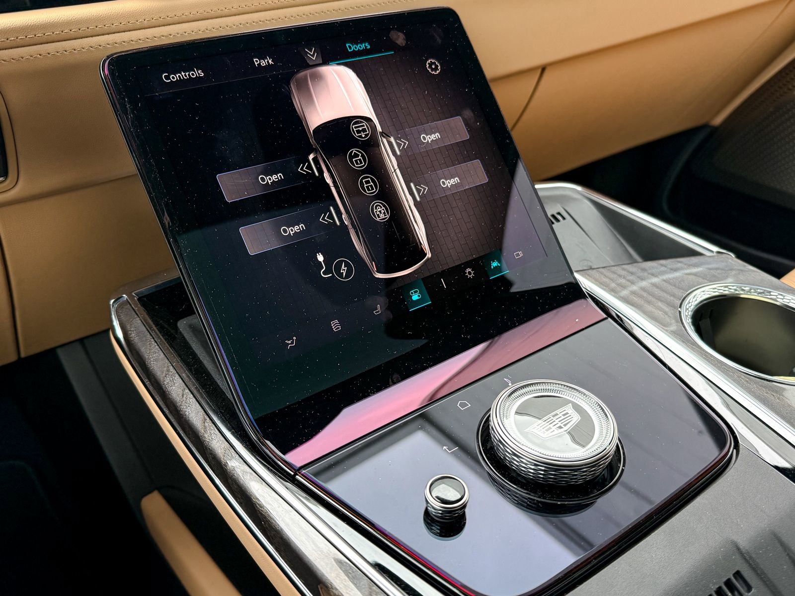 2025 Cadillac Escalade IQ Sport 2 - Photo 23