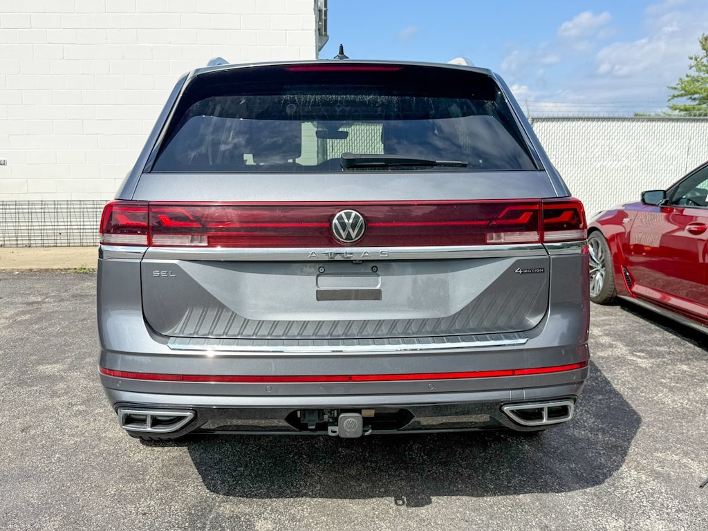 Used 2024 Volkswagen Atlas 2.0T SEL Premium R-Line SUV