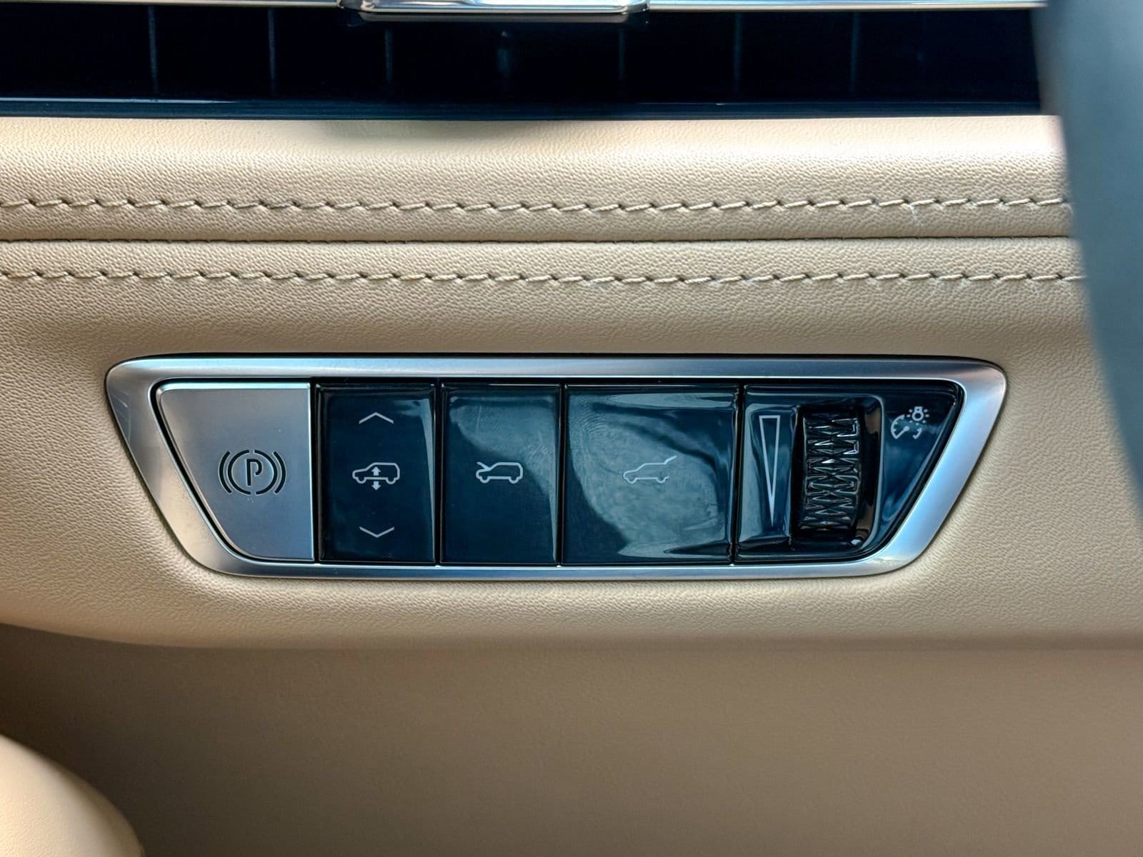 2025 Cadillac Escalade IQ Sport 2 - Photo 29