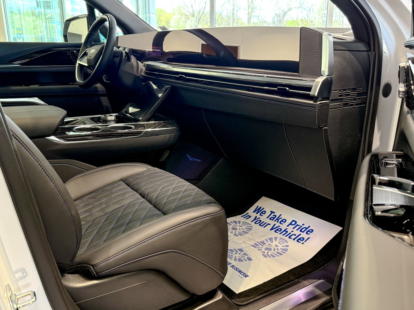 2026 Cadillac Escalade IQL Sport - Photo 9