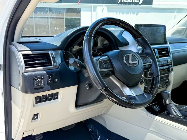 2023 Lexus GX 460 Premium photo 2