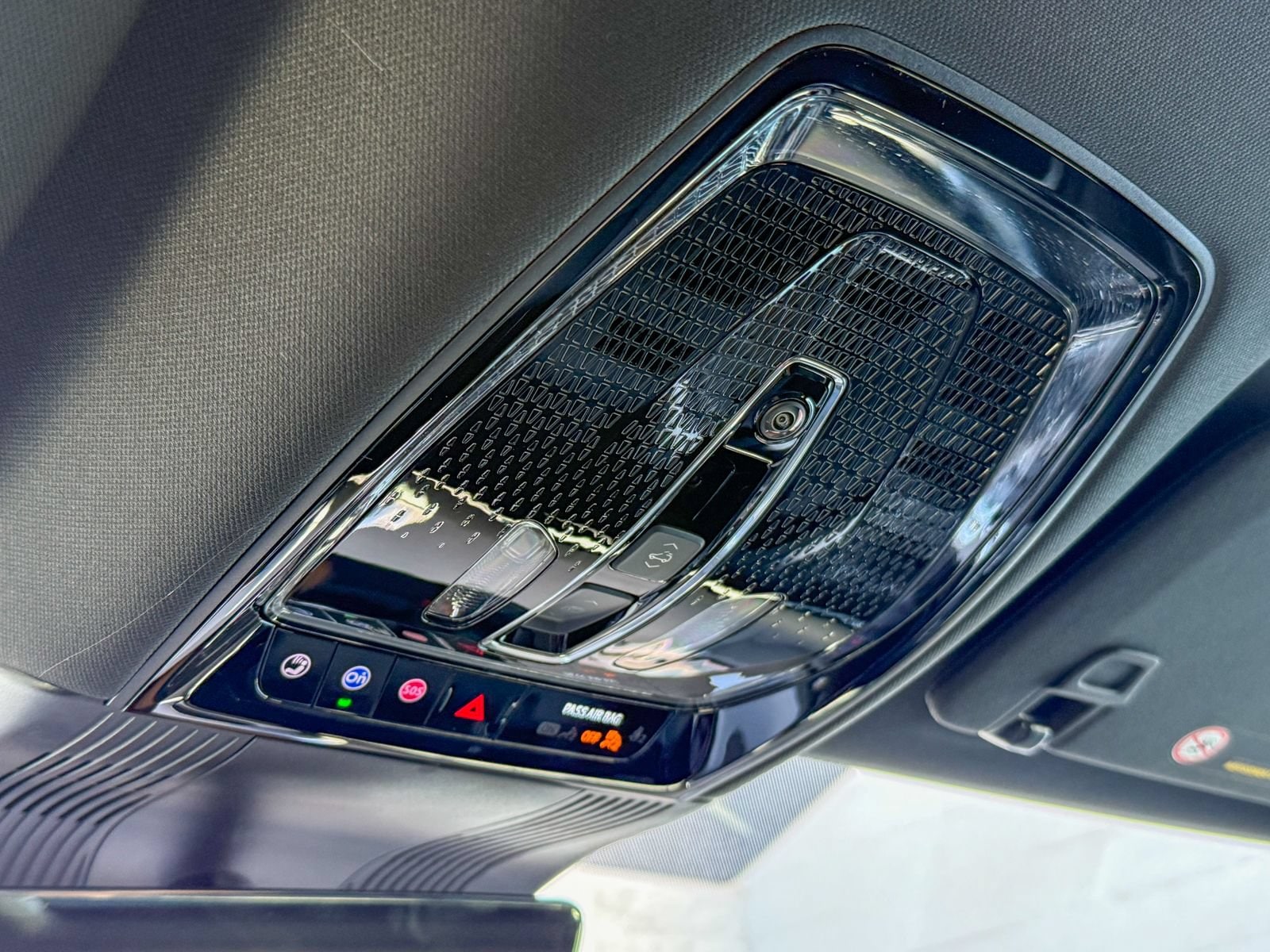 2027 Cadillac VISTIQ Sport - Photo 30