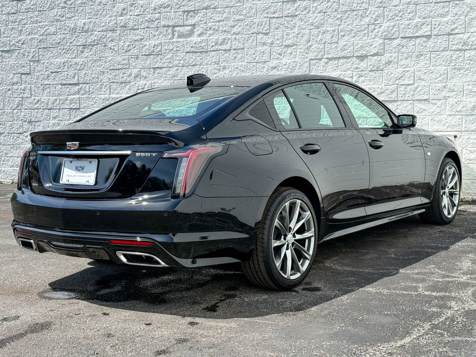 2025 Cadillac CT5 Sport - Photo 8