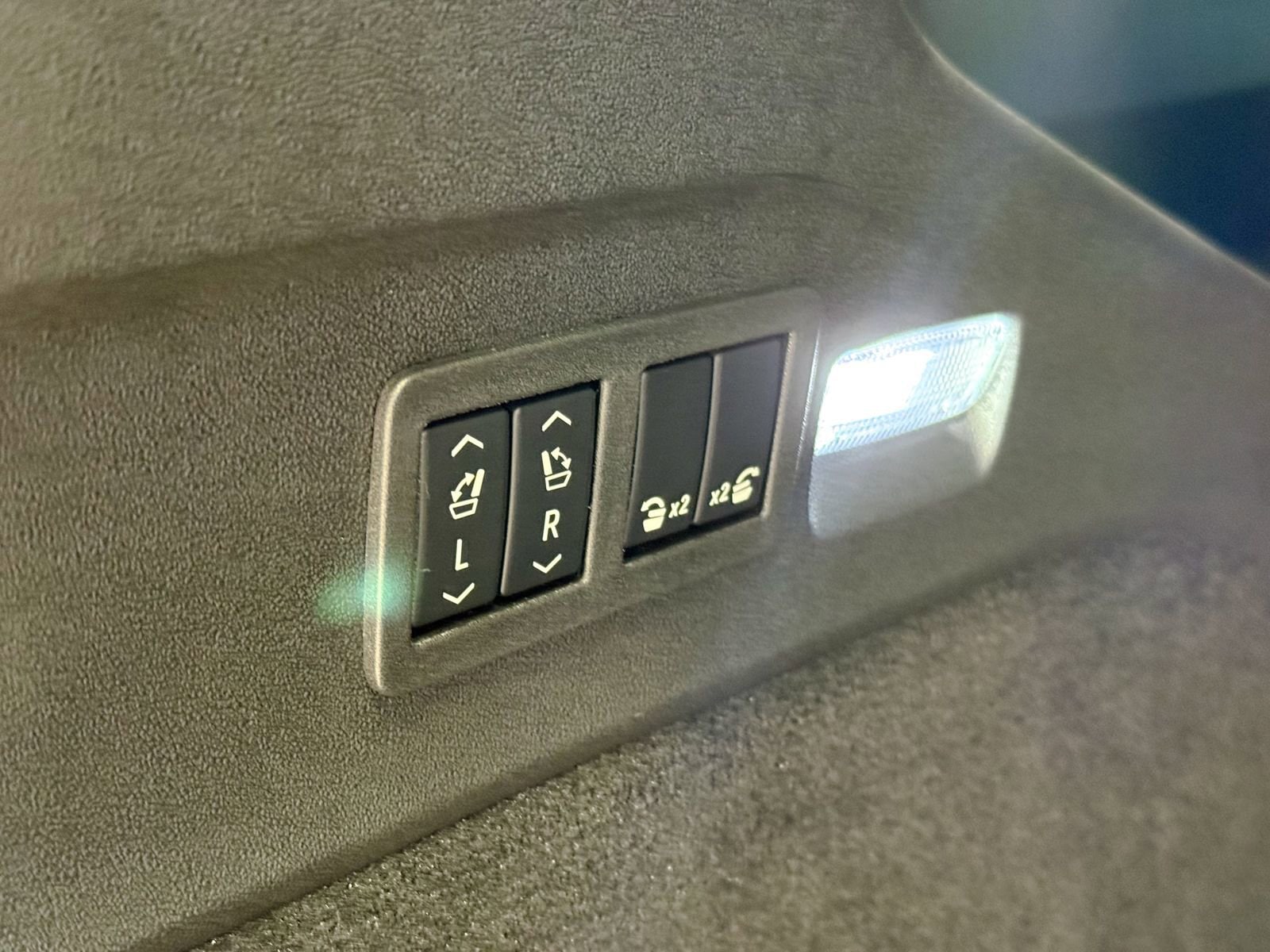 2026 Cadillac Escalade IQL Sport - Photo 38